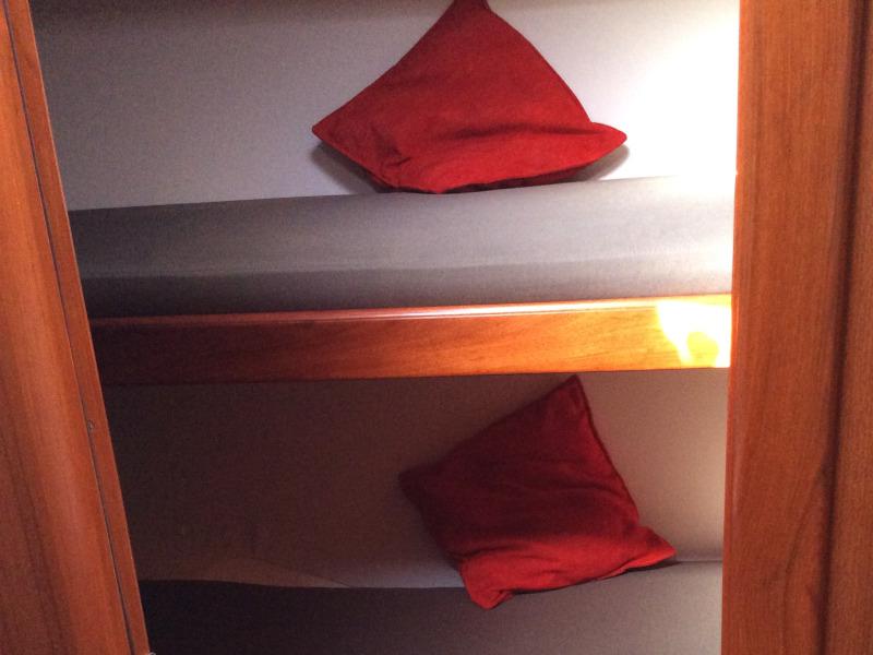 Book yachts online - sailboat - Oceanis 43 - SEACRET - rent