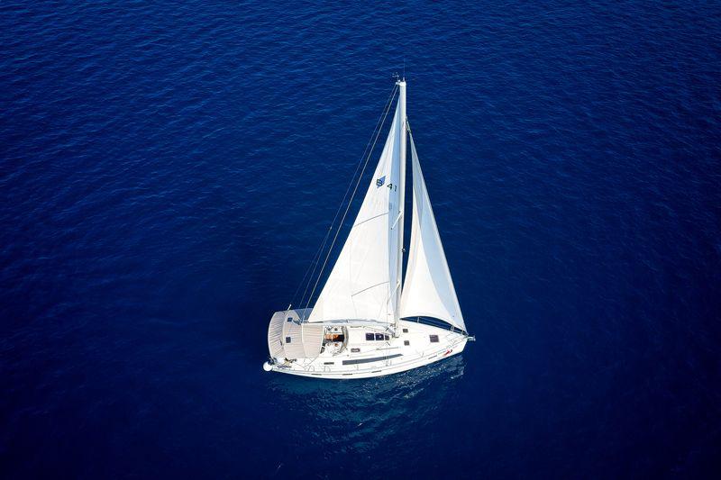Book yachts online - sailboat - Bavaria Cruiser 41 - MH 59 - rent