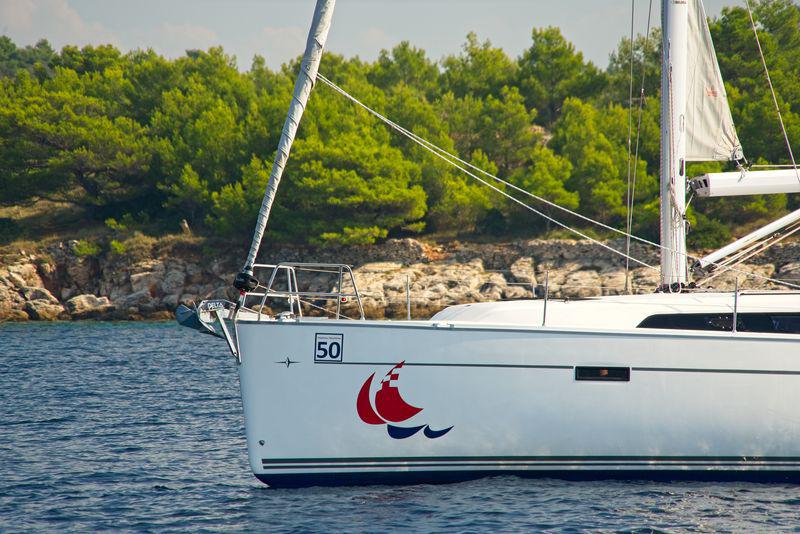 Book yachts online - sailboat - Bavaria 46 CN - MH 38 - rent