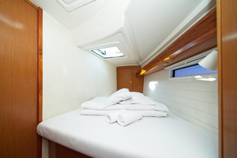 Book yachts online - sailboat - Bavaria 50 C - MH 28 - rent