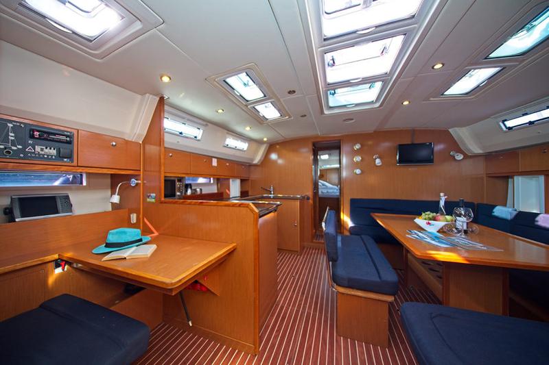 Book yachts online - sailboat - Bavaria 50 C - MH 28 - rent