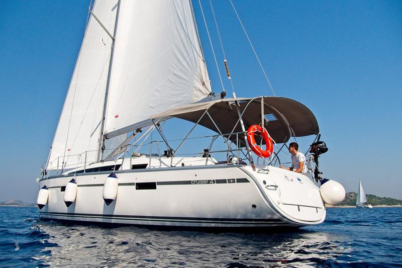 Book yachts online - sailboat - Bavaria Cruiser 41 - MH 61 - rent