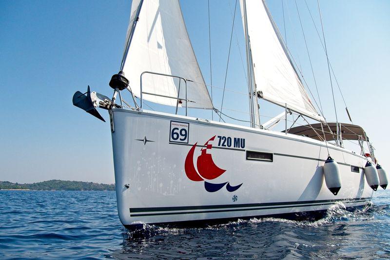 Book yachts online - sailboat - Bavaria Cruiser 41 - MH 67 - rent