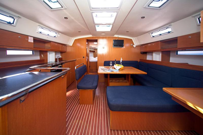 Book yachts online - sailboat - Bavaria 45 C - MH 35 - rent