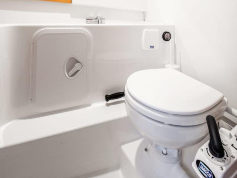 Book yachts online - motorboat - Nimbus Weekender W9 T-Top - Maly PePe - rent