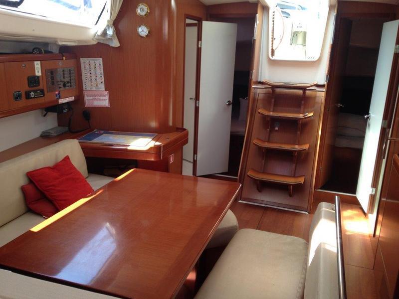 Book yachts online - sailboat - Oceanis 43 - Archangelos - rent