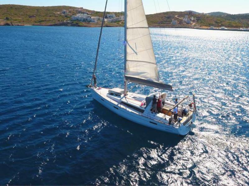 Book yachts online - sailboat - Oceanis 45 - Theagenis - rent