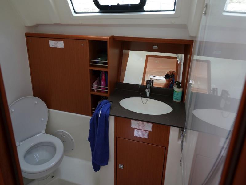 Book yachts online - sailboat - Bavaria 41 Cruiser - Carlotta - rent