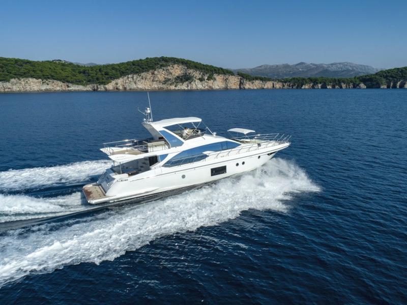 Book yachts online - motorboat - Azimut 66 - Tamara II - rent