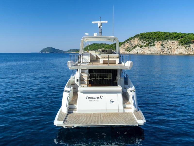 Book yachts online - motorboat - Azimut 66 - Tamara II - rent