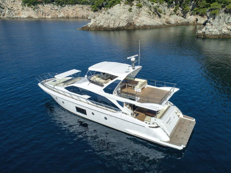 Book yachts online - motorboat - Azimut 66 - Tamara II - rent