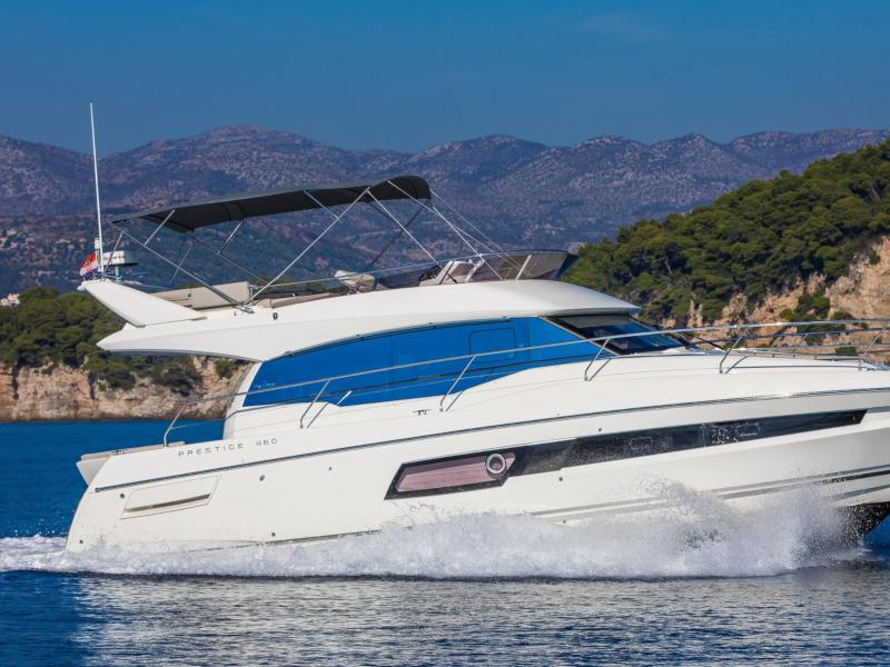 Book yachts online - motorboat - Prestige 460 - Marko I - rent