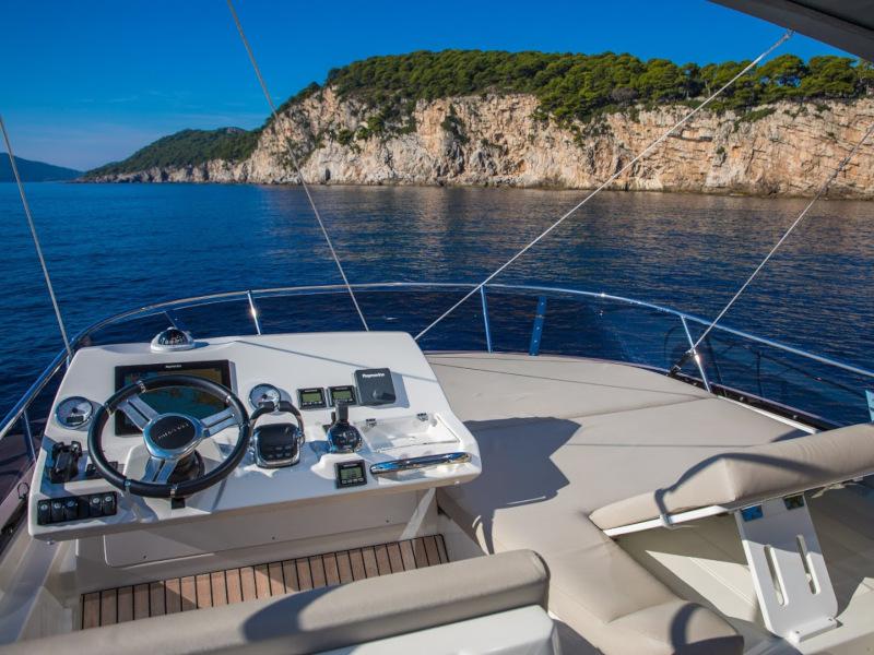 Book yachts online - motorboat - Prestige 460 - Marko I - rent