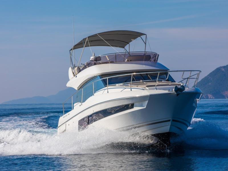Book yachts online - motorboat - Prestige 460 - Marko I - rent