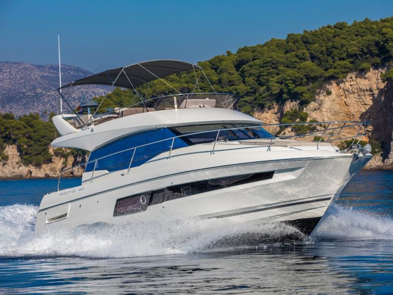 Book yachts online - motorboat - Prestige 460 - Marko I - rent