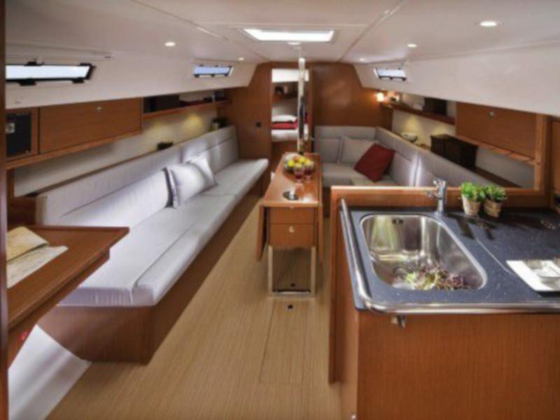 Book yachts online - sailboat - Bavaria 32 - Alexandros - rent