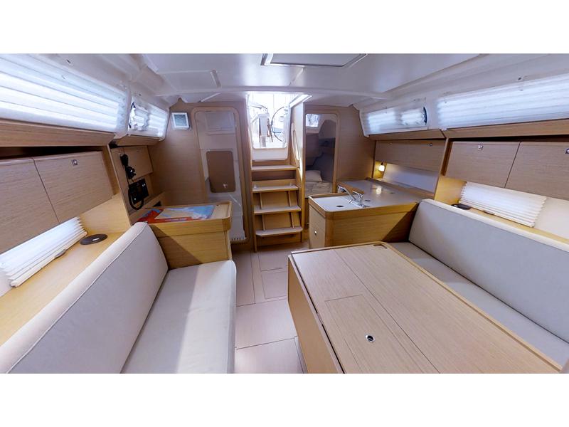 Book yachts online - sailboat - Dufour 360 Grand Large - Layla - rent