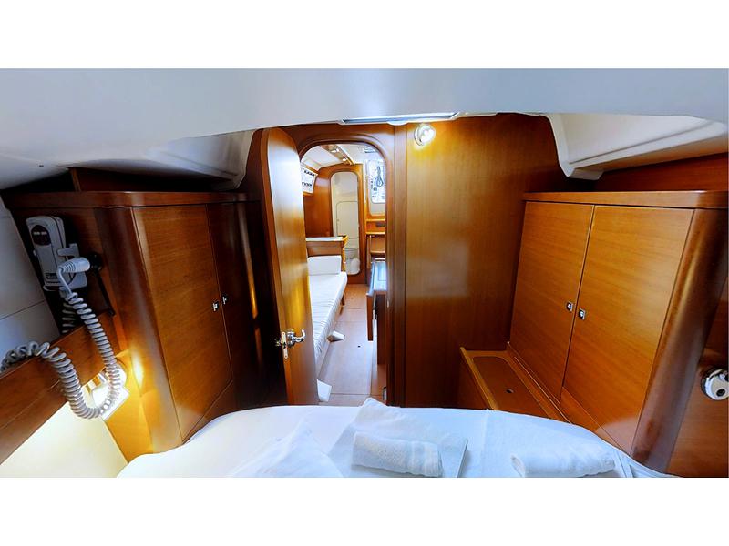 Book yachts online - sailboat - Dufour 34 Performance - Una FB  - rent