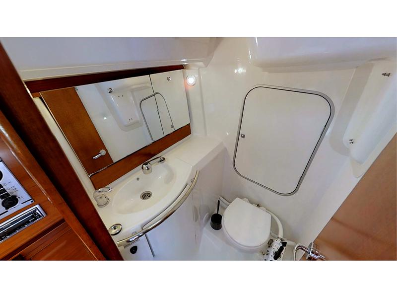 Book yachts online - sailboat - Dufour 34 Performance - Una FB  - rent