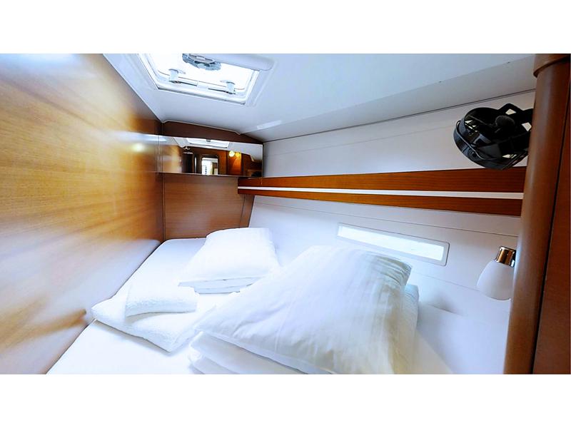 Book yachts online - sailboat - Dufour 445 Grand Large - Furioso - rent