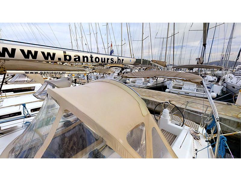 Book yachts online - sailboat - Dufour 375 Grand Large - Iva FB - rent