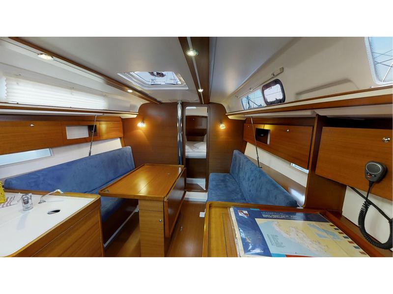 Book yachts online - sailboat - Dufour 335 Grand Large - Tara FB - rent
