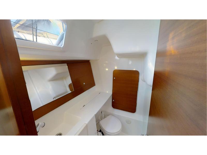 Book yachts online - sailboat - Dufour 335 Grand Large - Tara FB - rent