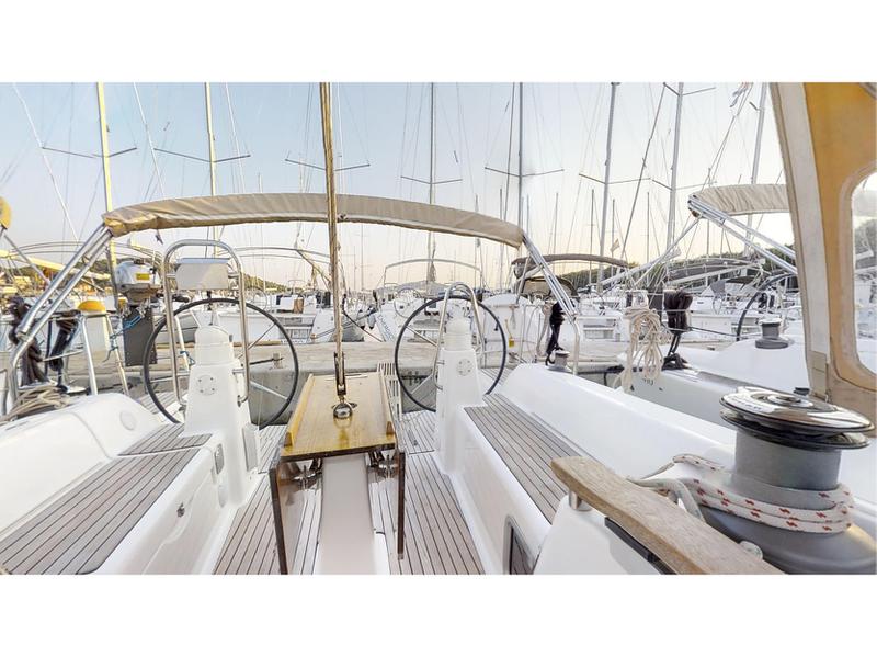 Book yachts online - sailboat - Dufour 335 Grand Large - Tara FB - rent