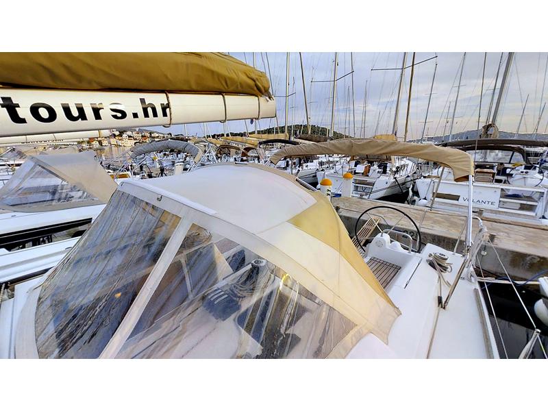 Book yachts online - sailboat - Dufour 410 Grand Large - Lily FB - rent