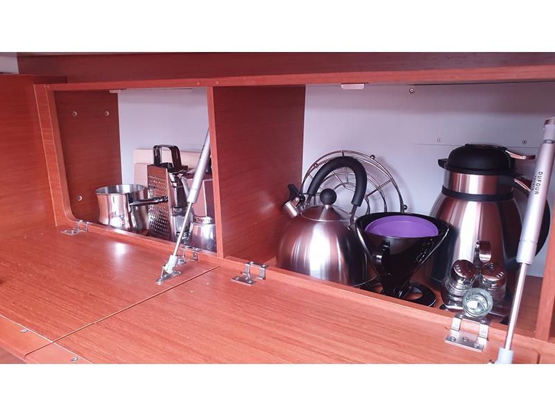 Book yachts online - sailboat - Dufour 430 Grand Large - Amoroso - rent