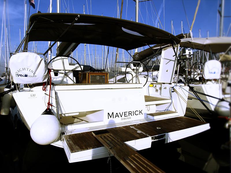 Book yachts online - sailboat - Dufour 520 Grand Large - Maverick  - rent