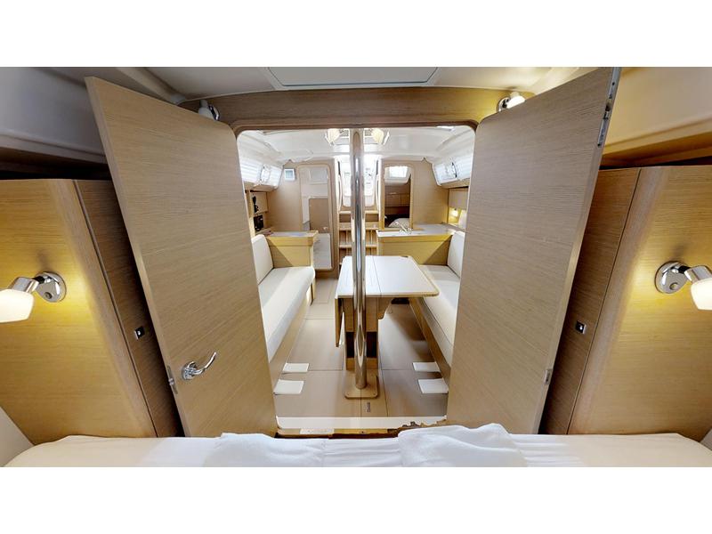 Book yachts online - sailboat - Dufour 360 Grand Large - Lola - rent