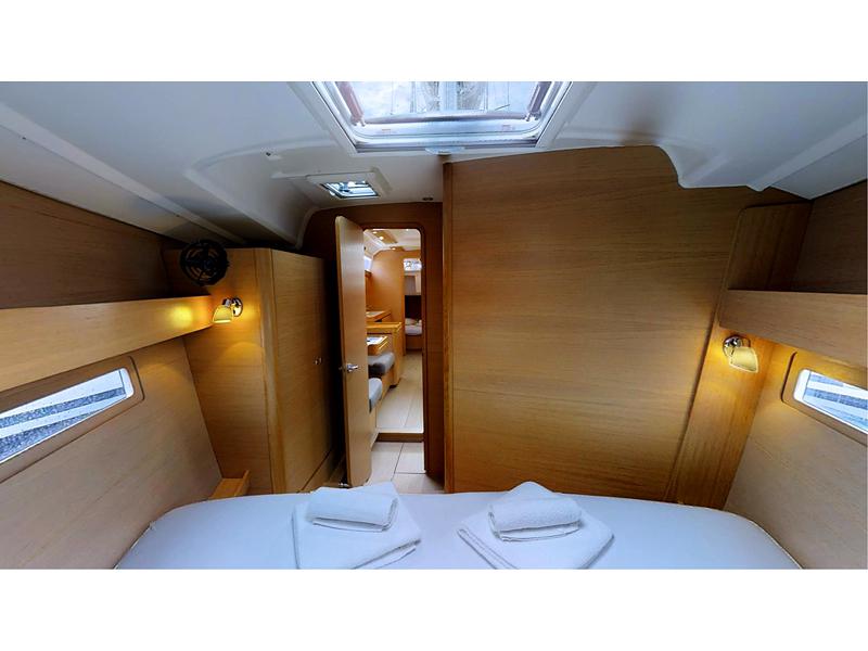 Book yachts online - sailboat - Dufour 410 Grand Large - Mila - rent