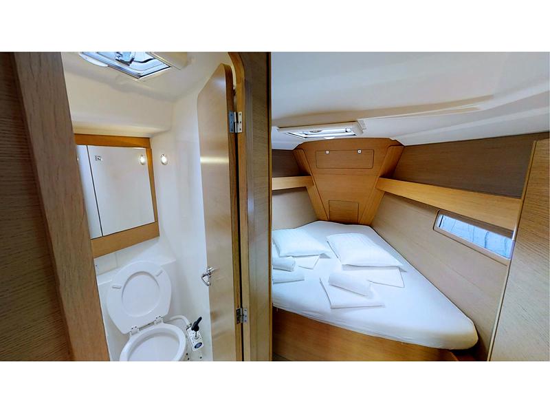 Book yachts online - sailboat - Dufour 410 Grand Large - Ana FB - rent