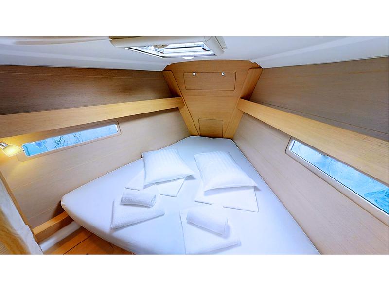 Book yachts online - sailboat - Dufour 410 Grand Large - Ana FB - rent