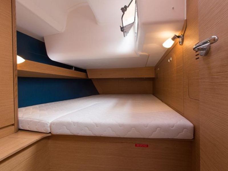 Book yachts online - sailboat - Dufour 460 Grand Large - RUBIN - rent