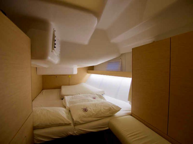 Book yachts online - sailboat - Elan 50 Impression - NAVIGATOR ONE - rent