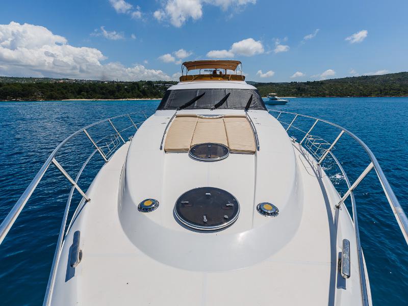 Book yachts online - motorboat - Fairline 65 Squadron - Sunshine MBL - rent