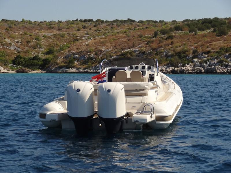 Book yachts online - motorboat - MAR-CO e-motion 32 - Marco - rent
