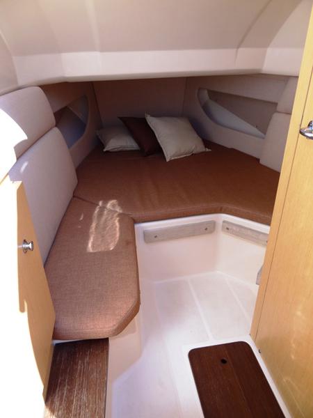 Book yachts online - motorboat - MAR-CO e-motion 32 - Marco - rent