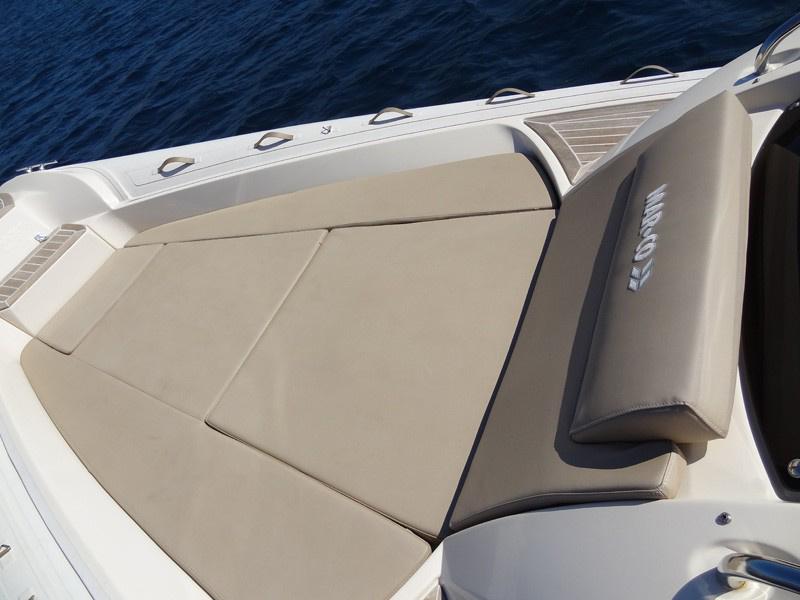 Book yachts online - motorboat - MAR-CO e-motion 32 - Marco - rent