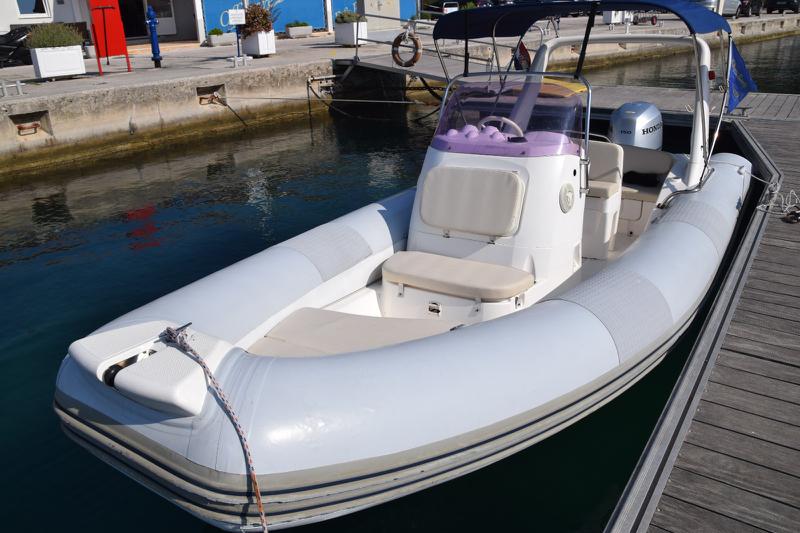 Book yachts online - motorboat - Brig Eagle 645 - Sunshine - rent