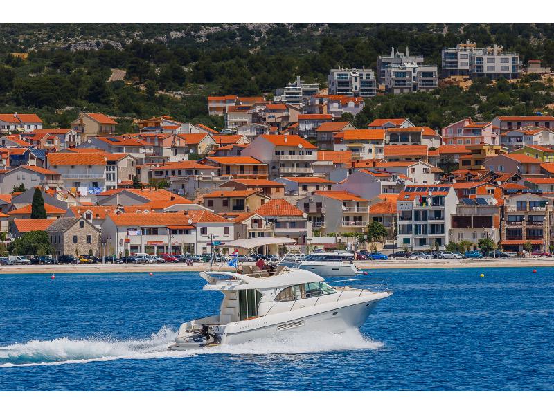 Book yachts online - motorboat - Jeanneau Prestige 36 Fly - Dodo - rent