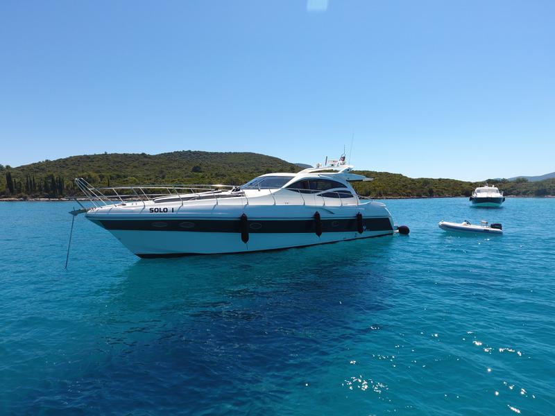 Book yachts online - motorboat - Alena 54 - Solo 1 - rent
