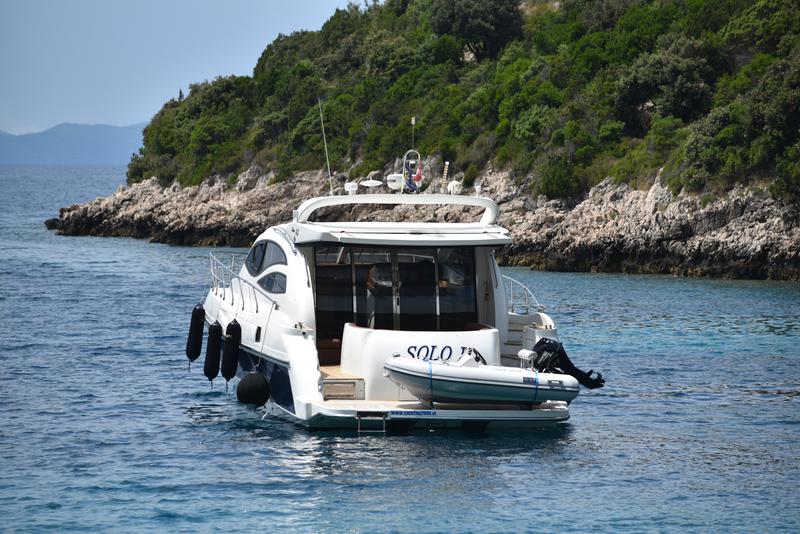 Book yachts online - motorboat - Alena 54 - Solo 1 - rent