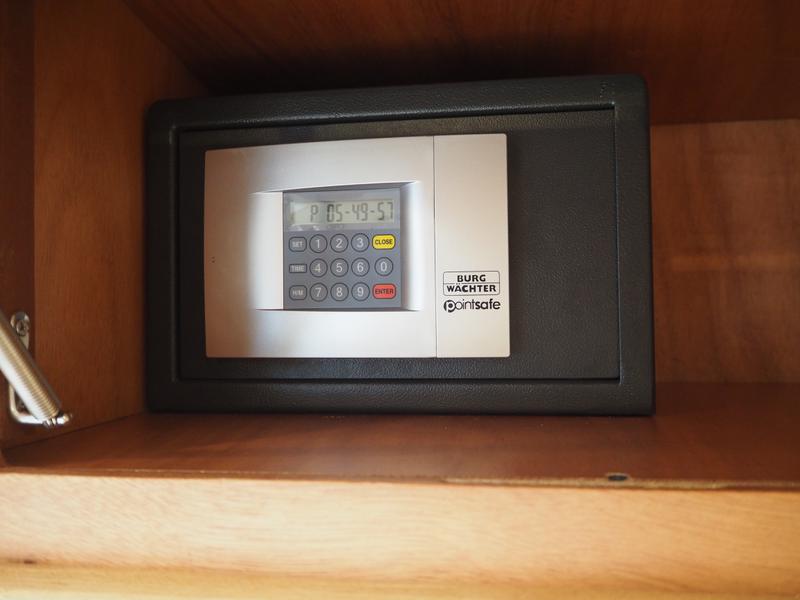 Book yachts online - motorboat - Alena 54 - Solo 1 - rent