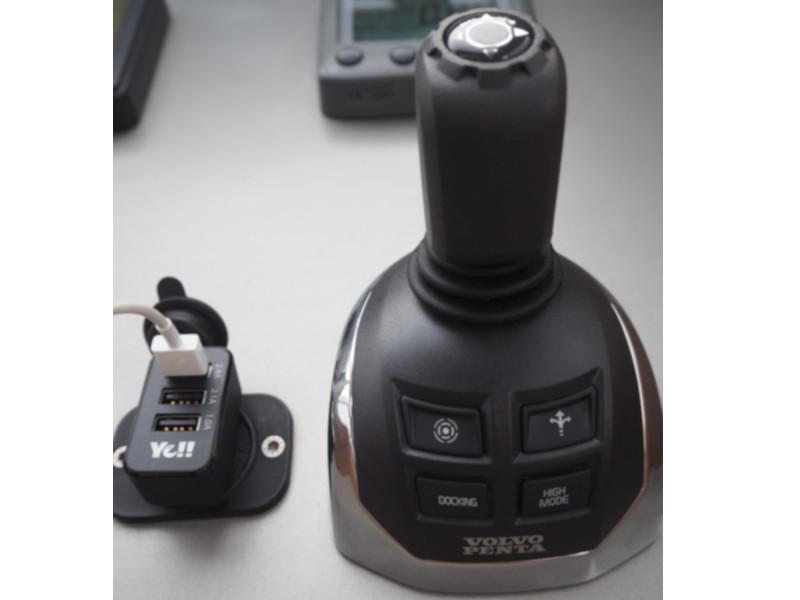 Book yachts online - motorboat - Alena 54 - Solo 1 - rent