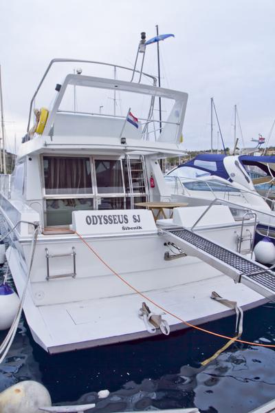 Book yachts online - motorboat - Ferretti 52-7 - Odysseus  - rent