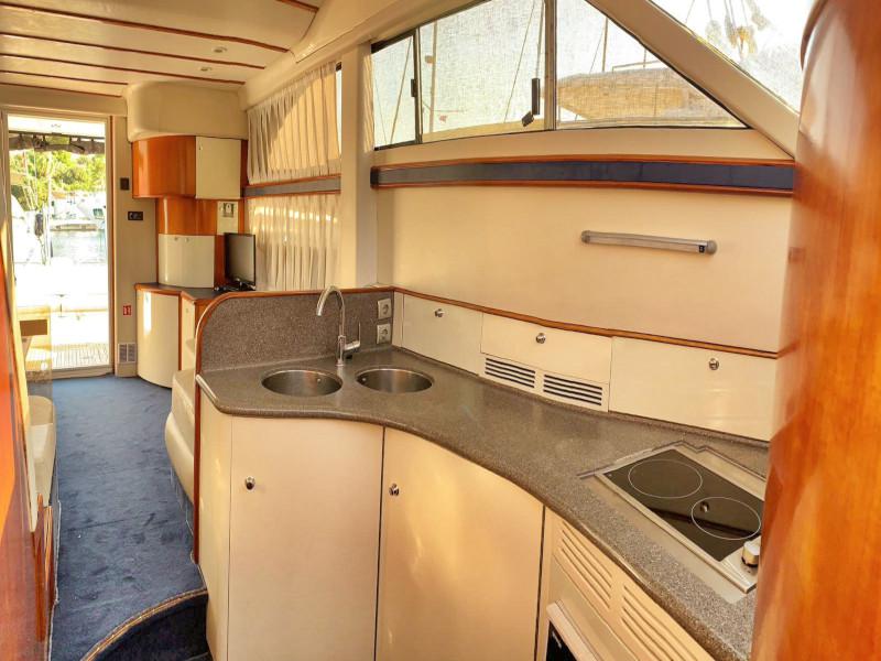 Book yachts online - motorboat - Fairline Phantom 40 - Julia - rent