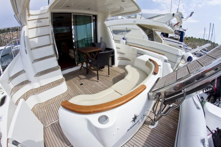 Book yachts online - motorboat - Jeanneau Prestige 46 Fly - Day Dreamer  - rent